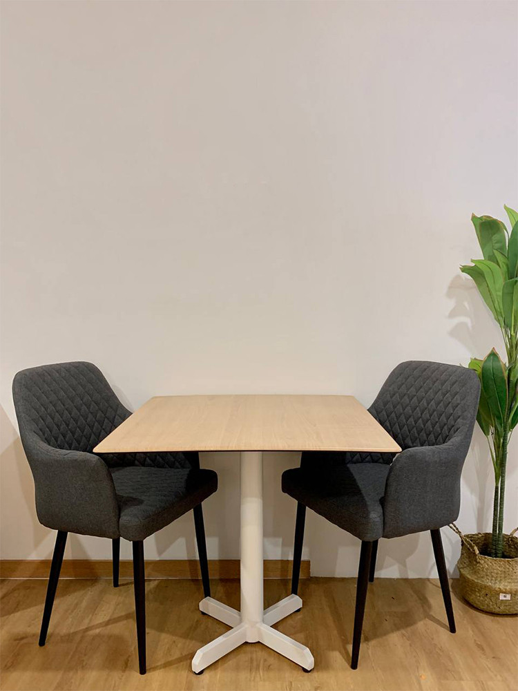 60x60 square table deals